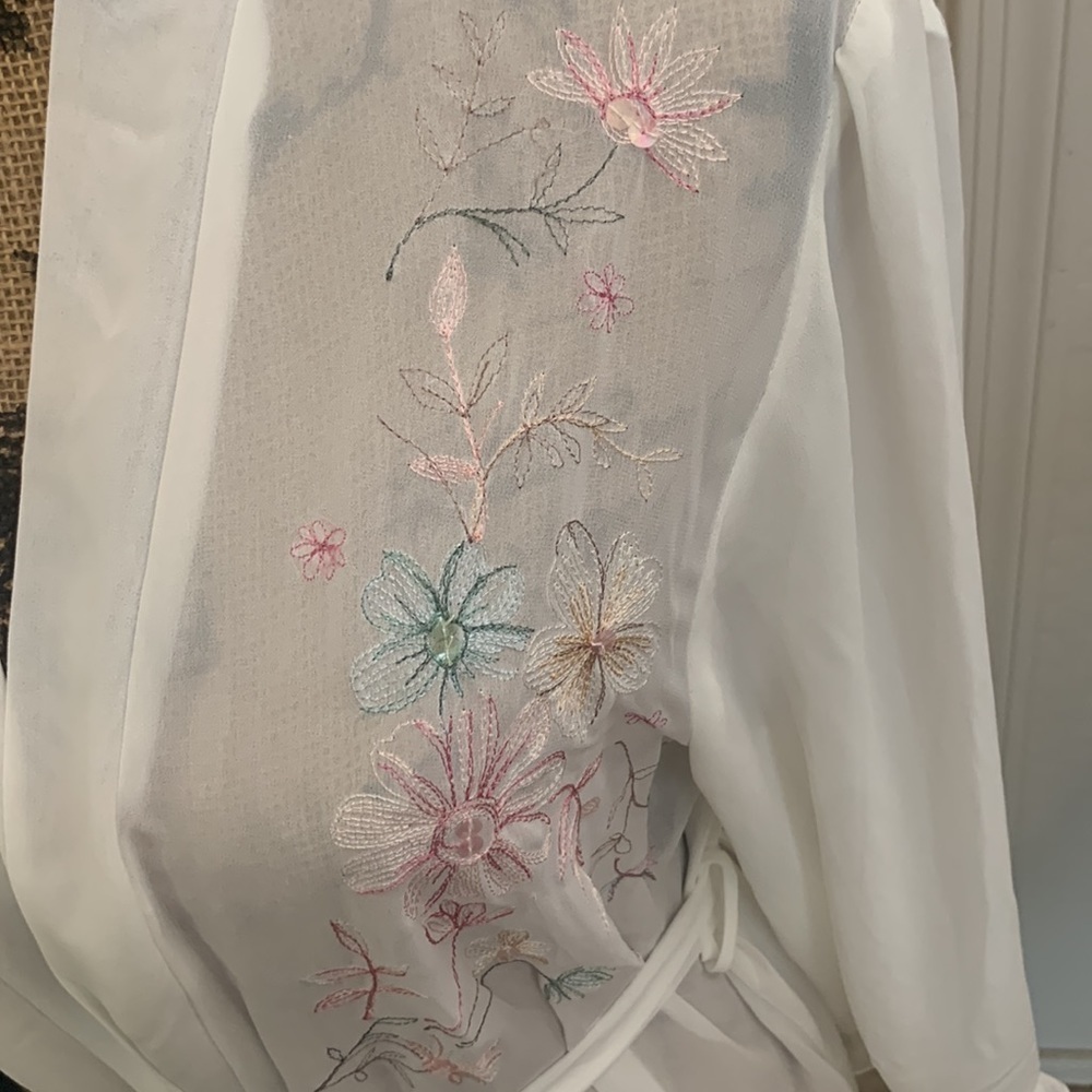 Sheer Embroidered Cream Short Robe Ruffled‎ Sleeve Size M - Picture 12 of 13